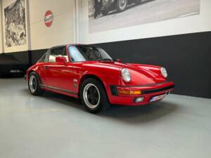 Image 2/50 of Porsche 911 Carrera 3.2 (1987)