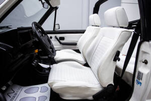 Image 17/35 de Volkswagen Golf Mk I Convertible 1.5 (1983)