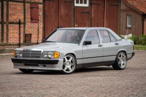 Bild 1/62 von Mercedes-Benz 190 E (1983)