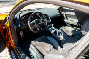 Image 21/36 of Audi R8 V10 (2013)