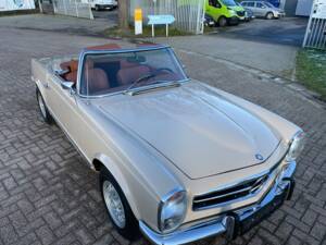 Image 2/16 of Mercedes-Benz 280 SL (1969)