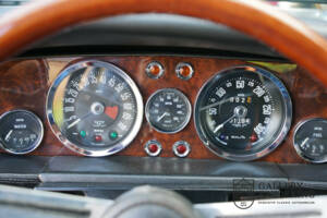 Afbeelding 17/50 van Aston Martin DBS V8 (1973)