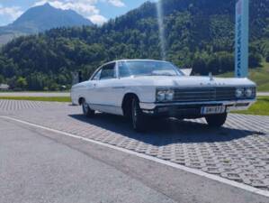 Image 3/23 of Buick Le Sabre Coupe (1966)