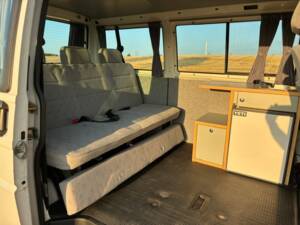 Image 8/16 of Volkswagen T4 Kombi 2.4 D (1991)