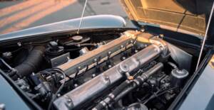 Image 23/24 of Aston Martin DB 4 (1962)