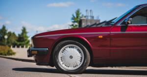 Bild 8/35 von Daimler Double Six (1993)