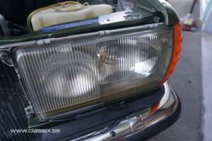 Bild 16/18 von Mercedes-Benz 280 CE (1977)