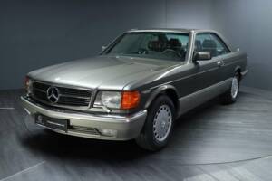 Image 1/30 of Mercedes-Benz 560 SEC (1988)