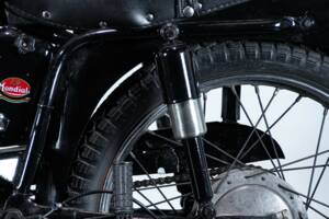 Image 25/50 of Mondial 125 (1961)