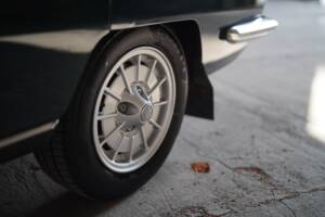 Image 60/83 of Alfa Romeo 1750 Berlina (1970)