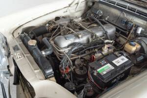 Bild 42/44 von Mercedes-Benz 220 SE b (1964)