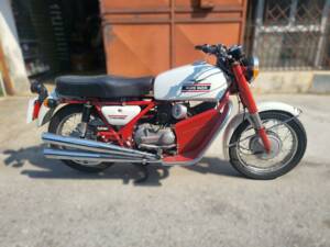 Image 1/15 de Moto Guzzi DUMMY (1972)