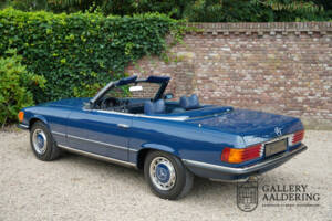 Image 28/50 de Mercedes-Benz 450 SL (1974)