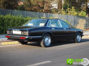 Bild 2/50 von Jaguar Sovereign 3.6 (1988)