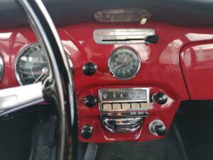 Image 11/63 of Porsche 356 C 1600 (1963)