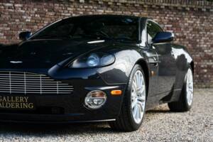 Image 24/50 of Aston Martin V12 Vanquish (2003)