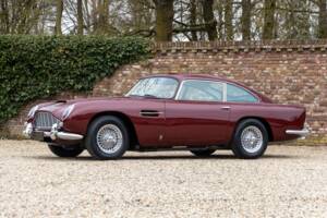 Image 26/50 de Aston Martin DB 5 Vantage (1965)