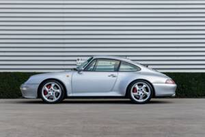 Bild 11/33 von Porsche 911 Carrera 4S (1996)
