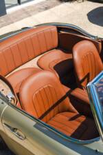 Imagen 12/28 de Austin-Healey 3000 Mk II (BJ7) (1964)