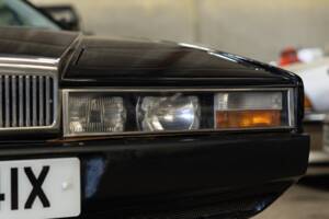 Image 6/44 de Aston Martin Lagonda (1981)