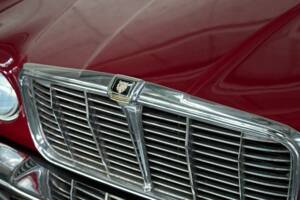 Bild 5/50 von Jaguar XJ 6 L 4.2 (1974)