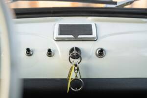 Image 37/50 of FIAT 500 F (1970)