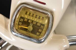 Bild 45/50 von Piaggio Vespa 150 "Struzzo" VL (1955)