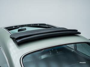 Bild 38/40 von Aston Martin DB 6 (1965)