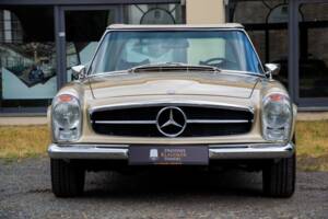 Image 24/56 de Mercedes-Benz 280 SL (1970)