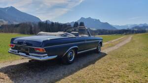 Image 11/14 of Mercedes-Benz 300 SE (1967)