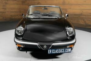 Image 17/19 of Alfa Romeo 1.6 Spider (1986)