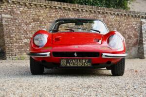 Image 34/50 of Ferrari Dino 246 GTS (1974)