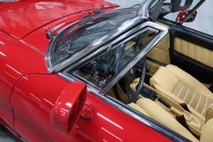 Immagine 15/28 di Alfa Romeo 2.0 Spider (1990)