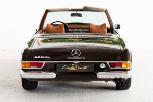 Image 5/30 of Mercedes-Benz 280 SL (1970)