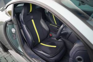 Bild 13/50 von Aston Martin V8 Vantage AMR (2020)