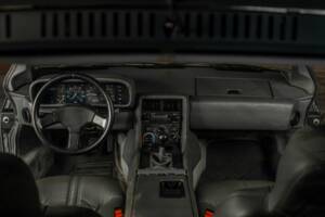 Image 32/66 of DeLorean DMC-12 (1981)