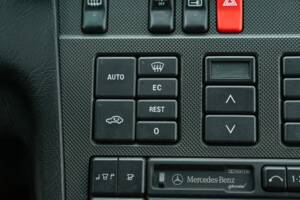 Image 40/50 of Mercedes-Benz C 36 AMG (1995)