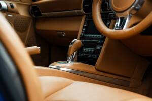 Bild 42/51 von Porsche 911 Carrera 4 GTS (2011)