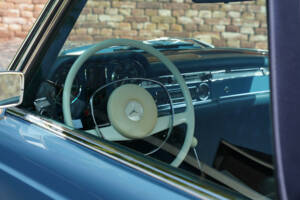 Image 9/50 of Mercedes-Benz 280 SL (1968)