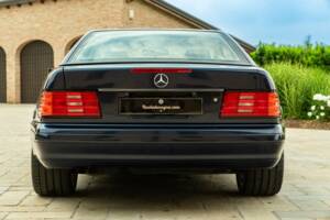 Imagen 8/50 de Mercedes-Benz SL 500 (1998)