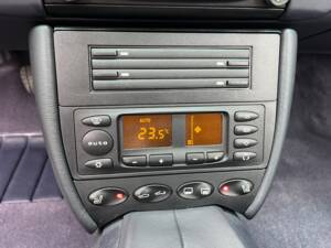 Bild 24/50 von Porsche 911 Carrera (2003)