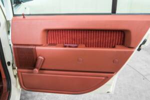 Image 36/50 de Volvo 740 (1984)