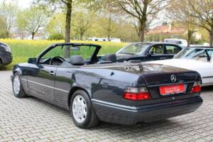 Bild 7/20 von Mercedes-Benz 300 CE-24 (1996)