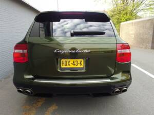 Image 8/99 of Porsche Cayenne Turbo (2007)