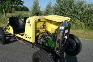 Image 14/30 of Ford Model A Speedster (1930)