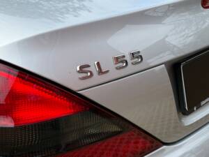 Image 9/29 of Mercedes-Benz SL 55 AMG (2004)