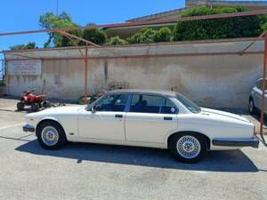 Image 29/50 of Jaguar XJ6 3.2 Sovereign (1983)