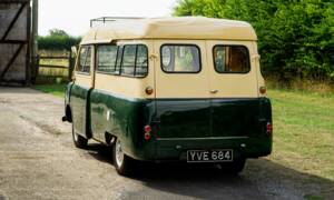 Image 2/50 of Bedford CA Dormobile (1961)