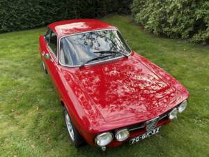 Immagine 5/8 di Alfa Romeo 2000 GT Veloce (1975)