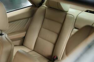 Image 16/39 of Mercedes-Benz 560 SEC (1990)